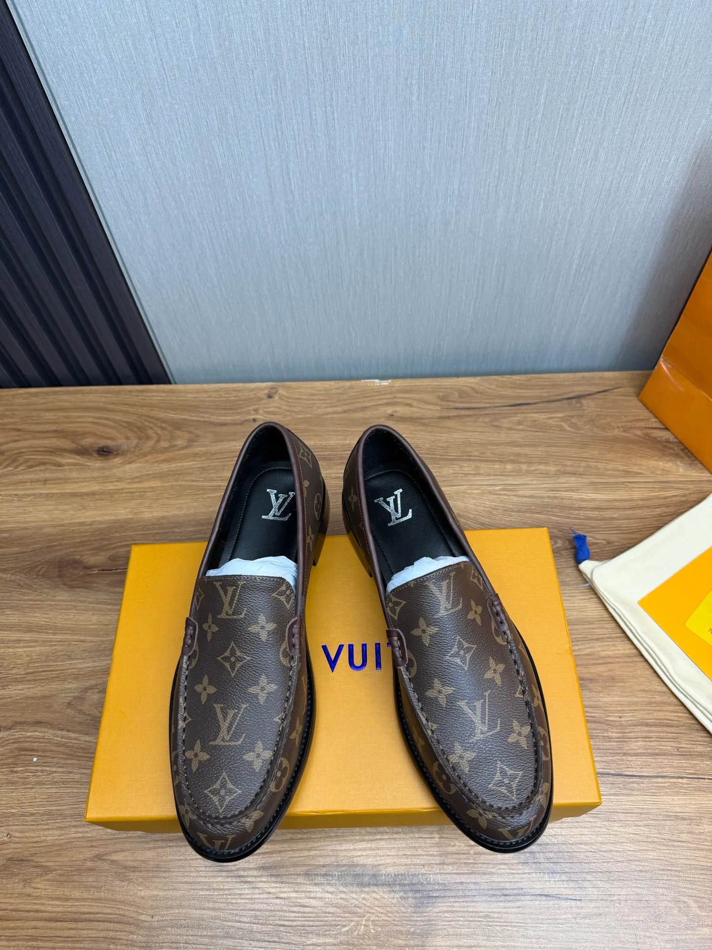 Factory 660💰 LV. Men's business casual leather shoes, all made of imported original brand leather, just to create a more comfortable wearing experience, original non-slip and wear-resistant outsole ✔️16-45 (38.45 non-returnable)